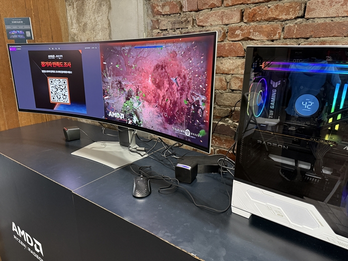 AMD와 협업 이벤트가 팝업 스토어 곳곳에서 진행 중이다. / 사진=장민영 기자 