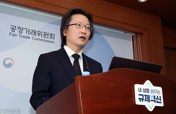 주병기 공정거래위원장이 지난 21일 정부세종청사 공정위 기자실에서 출입기자단 간담회에서 발언하고 있다. / 사진=연합뉴스