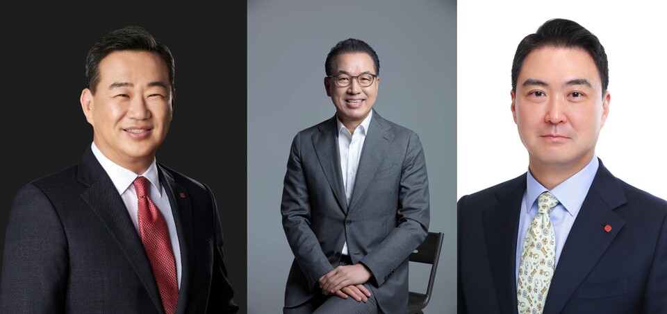 왼쪽부터 김상현 롯데 유통HQ부회장, 정준호 롯데백화점 대표, 강성현 롯데마트 대표. 이들은 롯데 유통 3인방으로 불린다. / 사진=롯데
