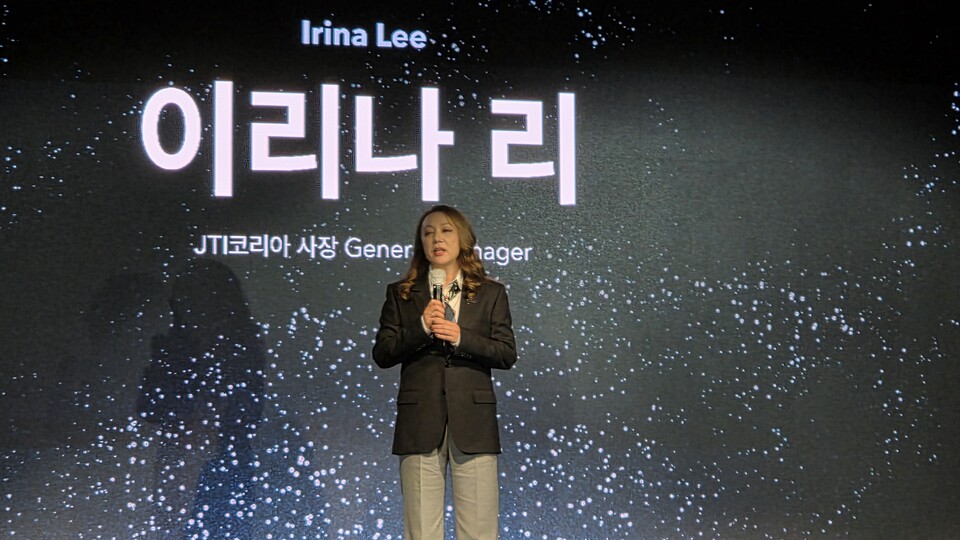 JTI 코리아, 궐련형 전자담배 ‘플룸 아우라’ 공개···스마트 앱 연동 기능 강화