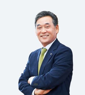 김기홍 JB금융 회장, 3연임 과정 논란에 특검 수사까지? 내부 규정 변경 의혹 집중 조명