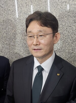 KT 박윤영 “KT는 안정적 AI서비스 위한 무대 만드는 역할”