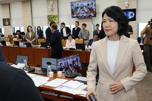 시작부터 <b>파행</b> 빚은 과방위에 산적한 AI·통신 현안 '뒷전'
