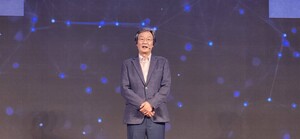 아리바이오, 합병 무산에 3사 체제 승부···치매藥·지주사 분수령 - 뉴스 썸네일 이미지