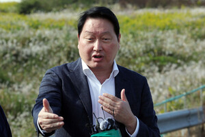 SK 최태원, 호남 반도체 속도 강조···착공 난제 여전